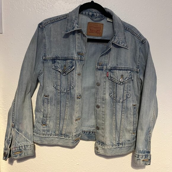 Levi's Ex-Boyfriend Trucker Denim Jacket Size Small - Picture 3 of 7
